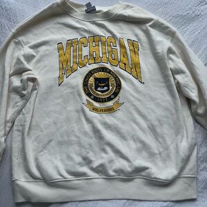 Michigan university crew neck